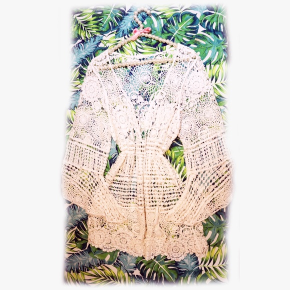 Stunning Crocheted Lace Resort Beach Swim Cover - Picture 8 of 15